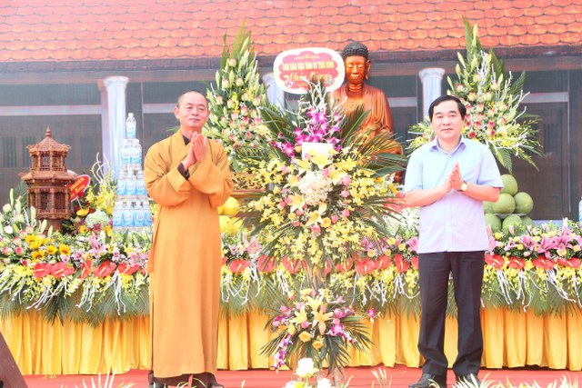 Thái Bình: Chùa Phúc Minh tổ chức Phật đản, thượng lương Chính điện