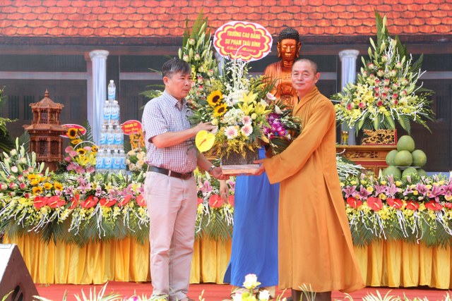 Thái Bình: Chùa Phúc Minh tổ chức Phật đản, thượng lương Chính điện