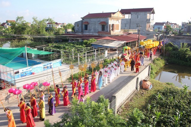 Phật đản về với bệnh viện Phong Văn Môn