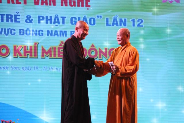 Đồng Nai: Hoành Tráng Đêm Chung Kết Văn Nghệ Hội Trại Tuổi trẻ &amp; Phật giáo 12