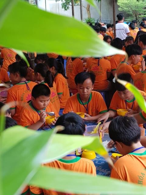 Hỷ lạc với ngày tu thứ hai - Khóa tu mùa hè chùa Huệ Minh