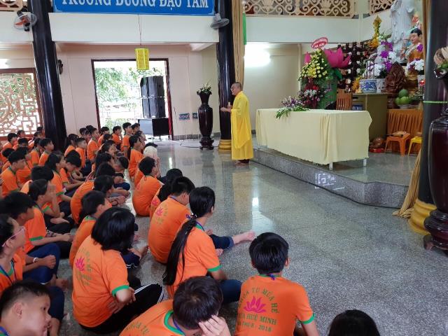 Hỷ lạc với ngày tu thứ hai - Khóa tu mùa hè chùa Huệ Minh