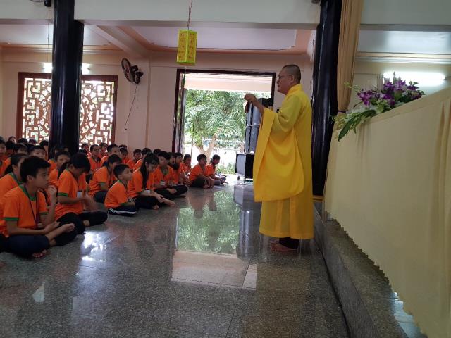 Hỷ lạc với ngày tu thứ hai - Khóa tu mùa hè chùa Huệ Minh