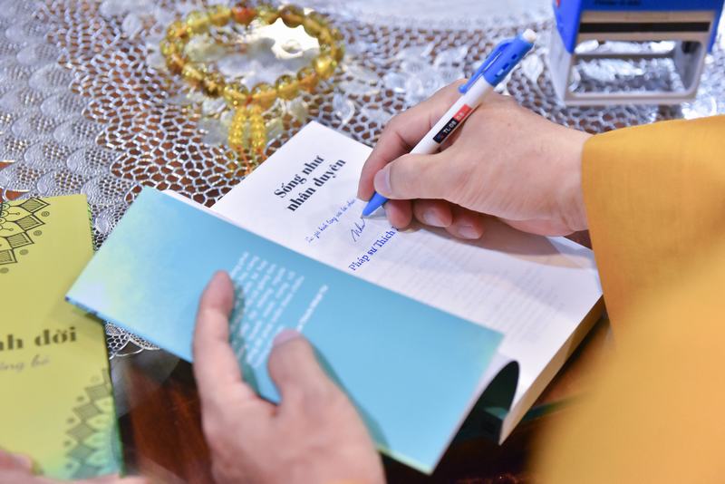 Buổi tọa đàm “Sống như nhân duyên” ra mắt sách của TT. Thích Nhật Từ