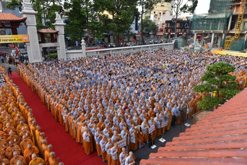 TP. HCM: Long trọng Đại lễ Phật đản PL. 2562 tại Việt Nam Quốc Tự
