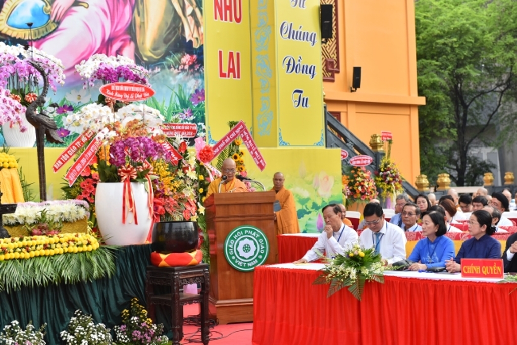 TP. HCM: Long trọng Đại lễ Phật đản PL. 2562 tại Việt Nam Quốc Tự