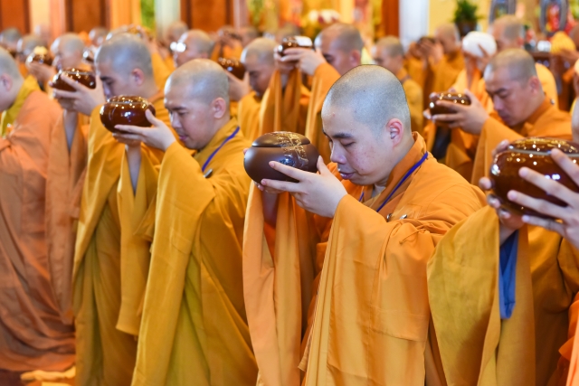Đại giới đàn Trí Tịnh: Lễ truyền giới Tỳ-kheo tại giới trường Việt Nam Quốc Tự