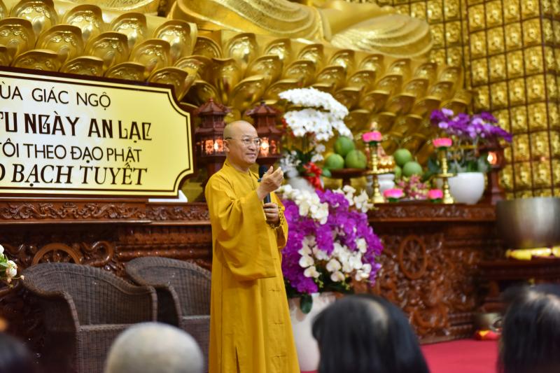 Chùa Giác Ngộ: Khóa tu Ngày An Lạc và Khóa tu Tuổi Trẻ Hướng Phật (10/06/2018)
