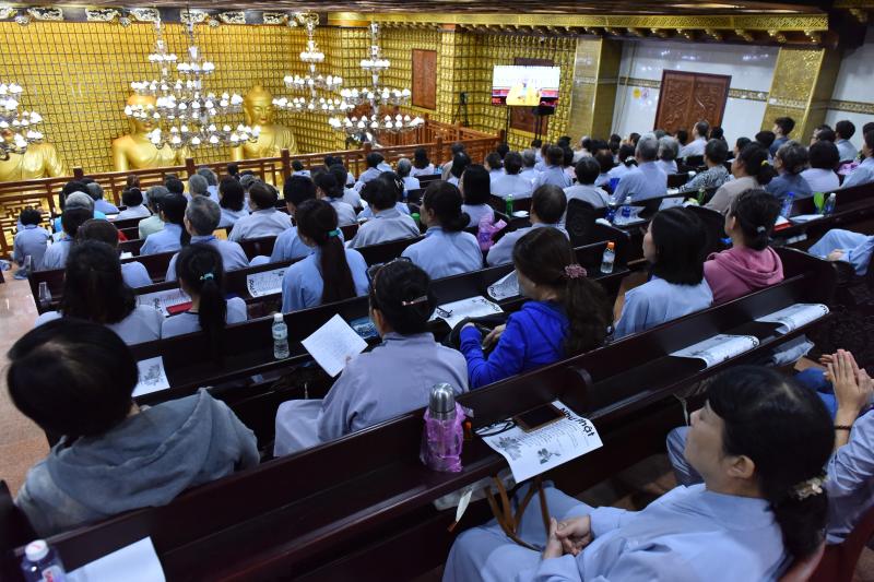 Chùa Giác Ngộ: Khóa tu Ngày An Lạc và Khóa tu Tuổi Trẻ Hướng Phật (10/06/2018)