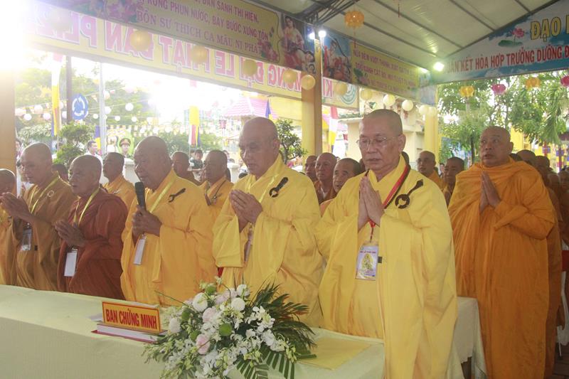 Đồng Tháp: Trang nghiêm kính mừng Phật Đản PL. 2562