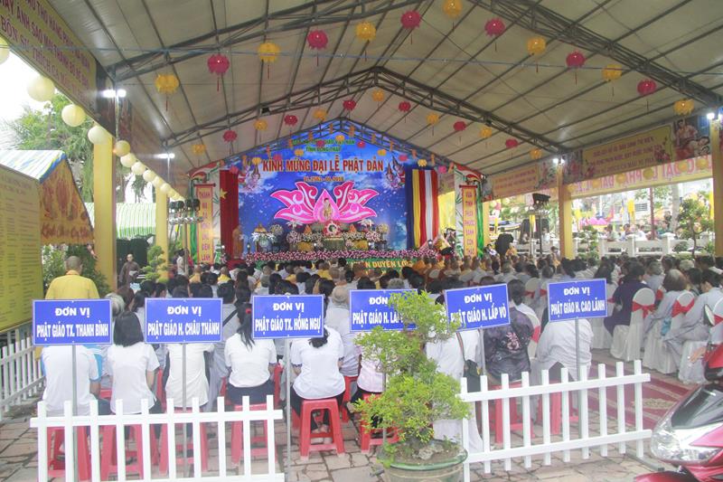 Đồng Tháp: Trang nghiêm kính mừng Phật Đản PL. 2562
