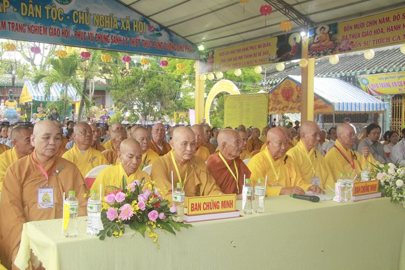 Đồng Tháp: Trang nghiêm kính mừng Phật Đản PL. 2562