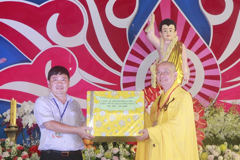 Đồng Tháp: Trang nghiêm kính mừng Phật Đản PL. 2562