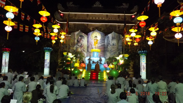 Chùa Đức Hòa khai kinh Khánh đản