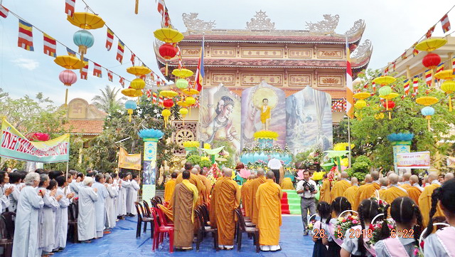 Phật giáo thị xã Ninh Hòa tổ chức Đại lễ Phật đản