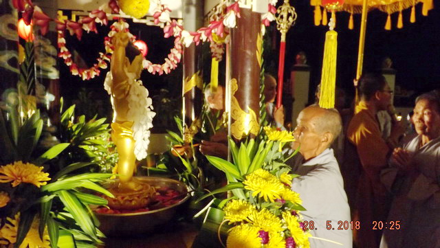 Trang nghiêm lễ Tắm Phật tại Tổ đình Sắc tứ Thiên Bửu và chùa Phước Lễ