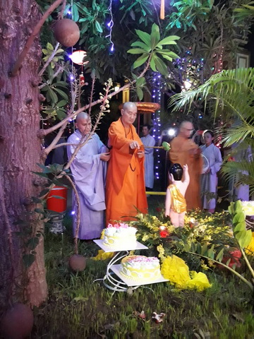 Trang nghiêm lễ Tắm Phật tại Tổ đình Sắc tứ Thiên Bửu và chùa Phước Lễ