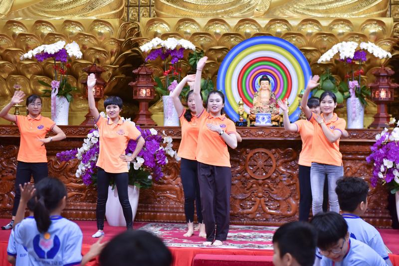 Khóa tu ‘’Búp sen từ bi’’ lần thứ 12 Chùa Giác Ngộ, ngày 14-4-2018