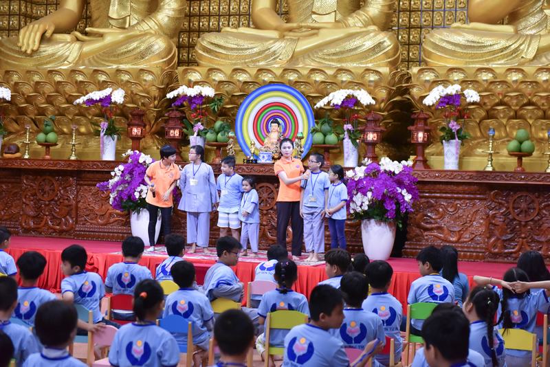 Khóa tu ‘’Búp sen từ bi’’ lần thứ 12 Chùa Giác Ngộ, ngày 14-4-2018
