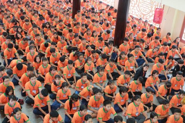 Hân hoan ngày tu học đầu tiên - Khóa tu mùa hè lần VIII tại chùa Huệ Minh