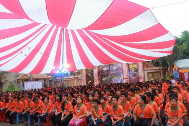 Hân hoan ngày tu học đầu tiên - Khóa tu mùa hè lần VIII tại chùa Huệ Minh