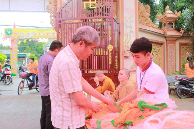 Hân hoan ngày tu học đầu tiên - Khóa tu mùa hè lần VIII tại chùa Huệ Minh