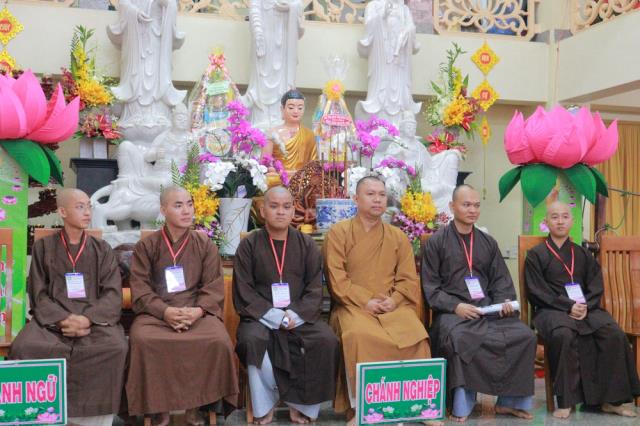 Hân hoan ngày tu học đầu tiên - Khóa tu mùa hè lần VIII tại chùa Huệ Minh