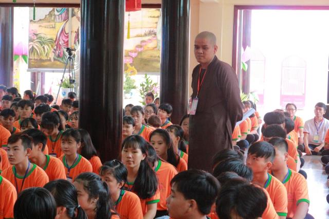 Hân hoan ngày tu học đầu tiên - Khóa tu mùa hè lần VIII tại chùa Huệ Minh