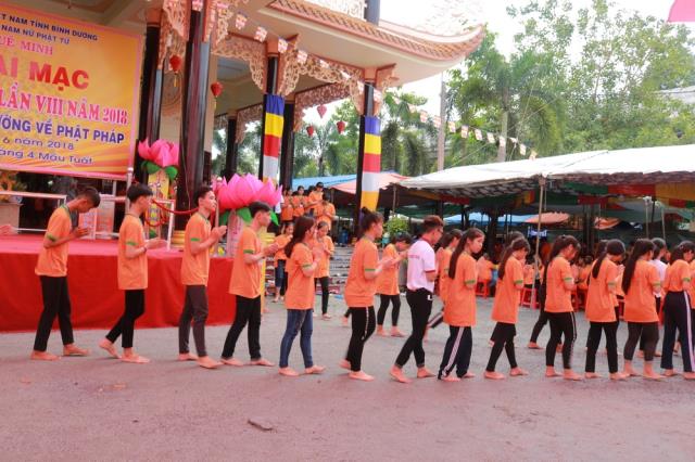 Hân hoan ngày tu học đầu tiên - Khóa tu mùa hè lần VIII tại chùa Huệ Minh