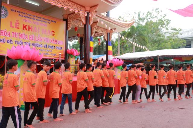 Hân hoan ngày tu học đầu tiên - Khóa tu mùa hè lần VIII tại chùa Huệ Minh