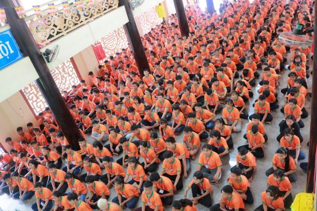 Hân hoan ngày tu học đầu tiên - Khóa tu mùa hè lần VIII tại chùa Huệ Minh