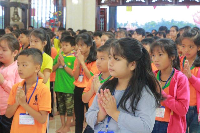 Hỷ lạc với ngày tu thứ hai - Khóa tu mùa hè chùa Huệ Minh