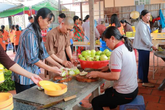 Hỷ lạc với ngày tu thứ hai - Khóa tu mùa hè chùa Huệ Minh