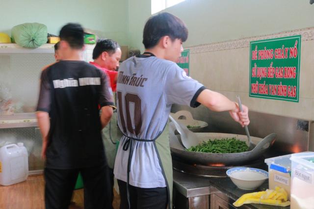 Hỷ lạc với ngày tu thứ hai - Khóa tu mùa hè chùa Huệ Minh