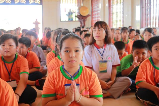 Hỷ lạc với ngày tu thứ hai - Khóa tu mùa hè chùa Huệ Minh