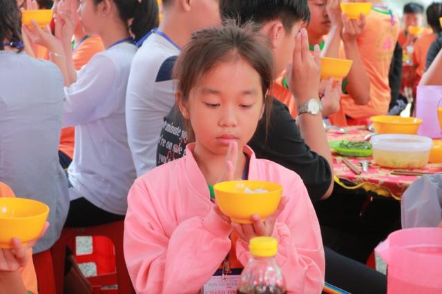 Hỷ lạc với ngày tu thứ hai - Khóa tu mùa hè chùa Huệ Minh