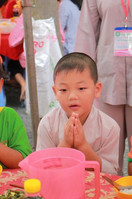 Hỷ lạc với ngày tu thứ hai - Khóa tu mùa hè chùa Huệ Minh