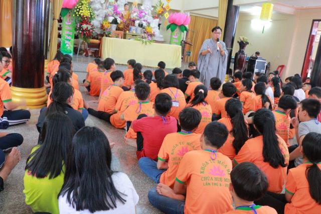 Hỷ lạc với ngày tu thứ hai - Khóa tu mùa hè chùa Huệ Minh