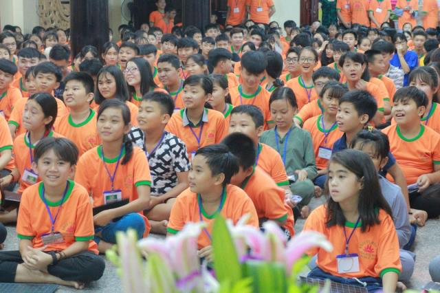 Hỷ lạc với ngày tu thứ hai - Khóa tu mùa hè chùa Huệ Minh