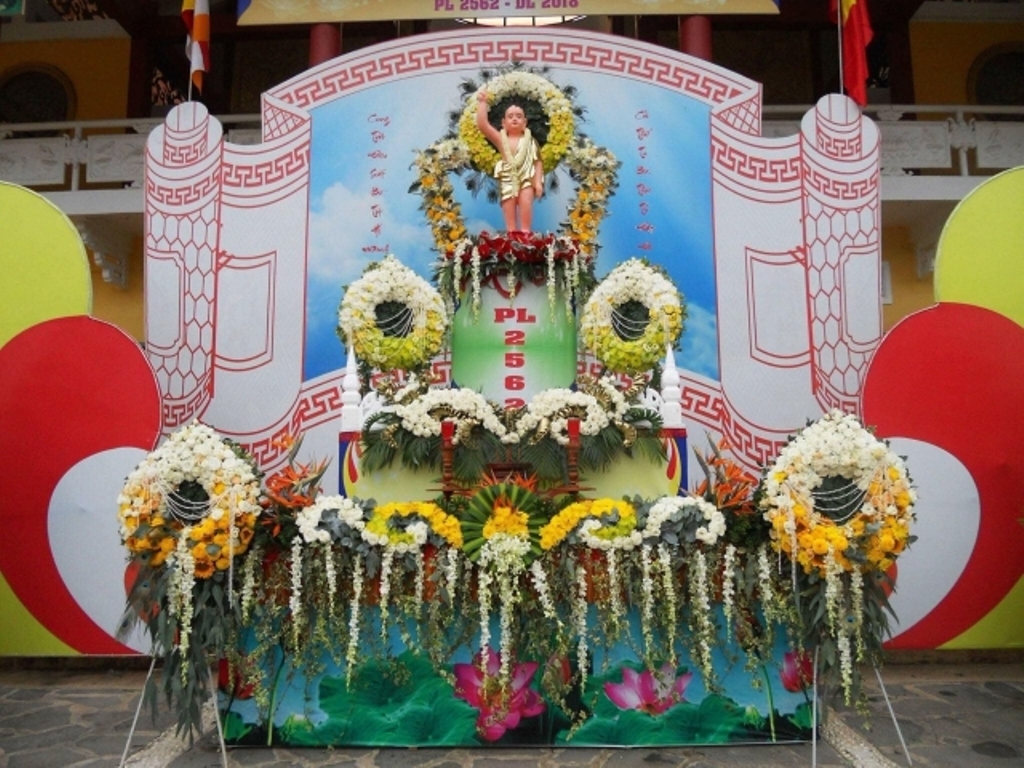 Hội Cắm Hoa Dâng Phật tổng kết cuộc thi cắm hoa mừng Phật đản PL. 2562 - DL. 2018