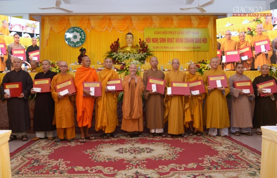 Bế mạc, trao chứng nhận khóa sinh hoạt hành chánh Giáo hội 2018