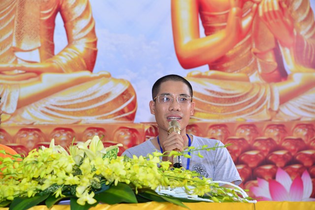 Hải Phòng: TS. Nguyễn Mạnh Hùng giao lưu tại khóa tu Tuổi trẻ hướng Phật