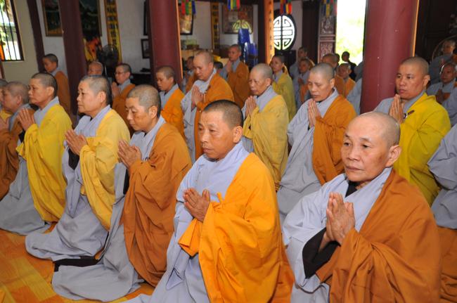 Hà Nội: Đại diện các hành giả an cư của 18 hạ trường tạ pháp Đức Pháp Chủ