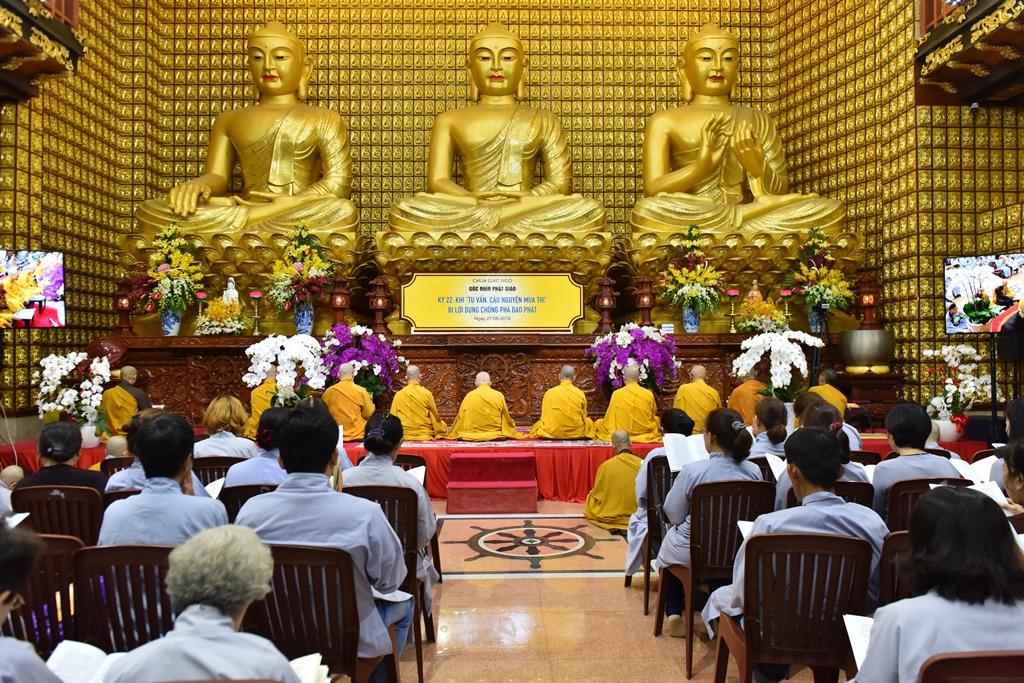 CHÙA GIÁC NGỘ: Lễ Sám hối &amp; Thuyết giảng TT.Thích Nhật Từ (27/06/2018) Talkshow: Góc Nhìn Phật Giáo - kỳ 22  KHI “TƯ VẤN, CẦU NGUYỆN MÙA THI” BỊ LỢI DỤNG CHỐNG PHÁ ĐẠO PHẬT