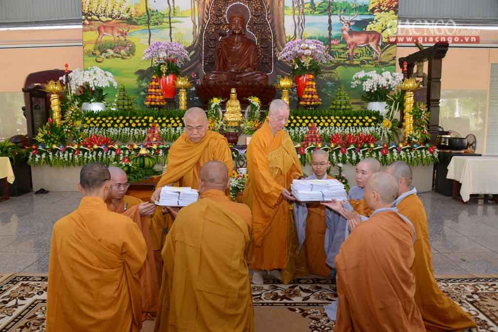 TP. HCM: Lễ mãn hạ tại cơ sở 2 Học viện Phật giáo VN