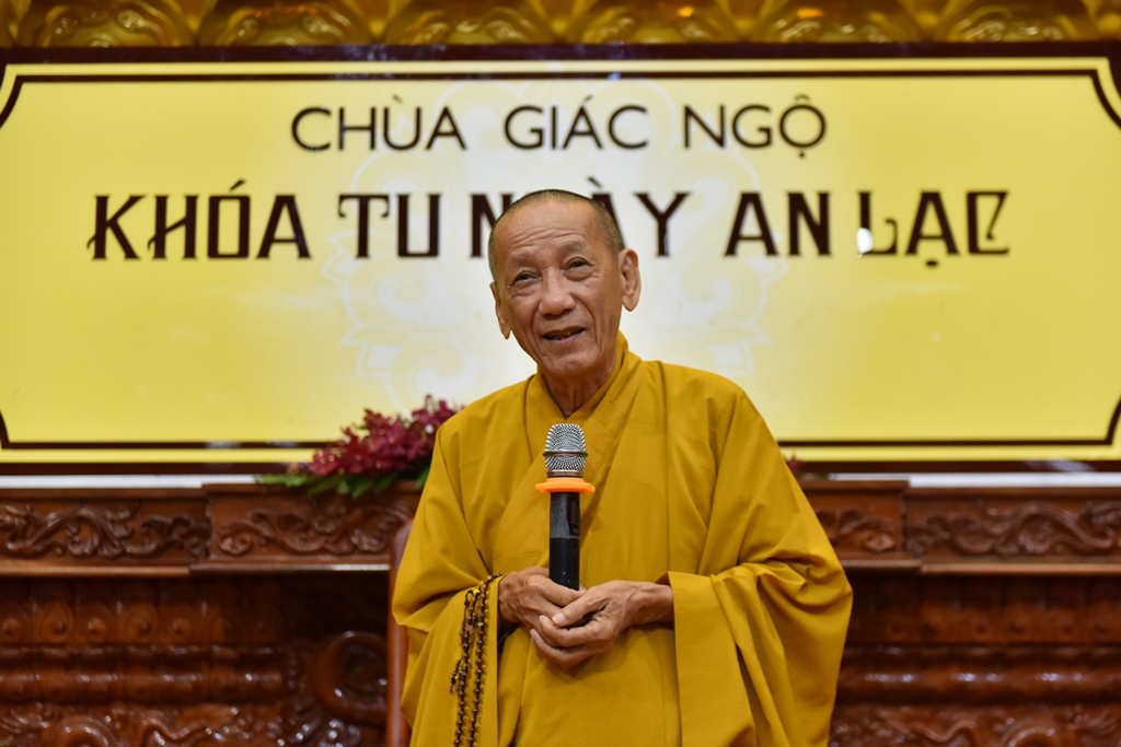 Chùa Giác Ngộ: Khoá tu Ngày An Lạc &amp; Tuổi Trẻ Hướng Phật - lần thứ 47 (24/06/2018) Vấn đáp Phật pháp - TT. Thích Nhật Từ