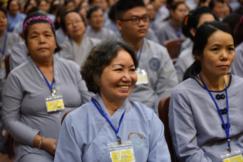 Chùa Giác Ngộ: Khoá tu Ngày An Lạc &amp; Tuổi Trẻ Hướng Phật - lần thứ 47 (24/06/2018) Vấn đáp Phật pháp - TT. Thích Nhật Từ