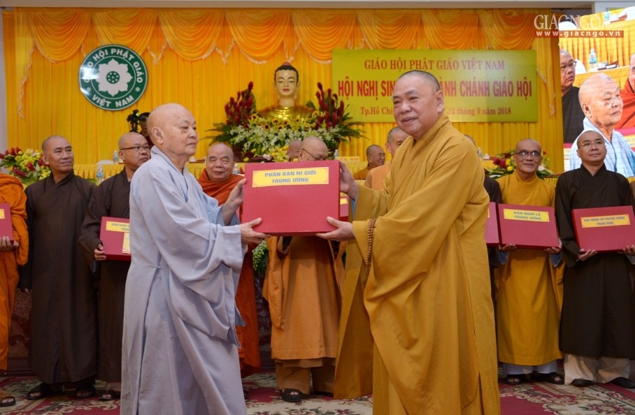 Bế mạc, trao chứng nhận khóa sinh hoạt hành chánh Giáo hội 2018