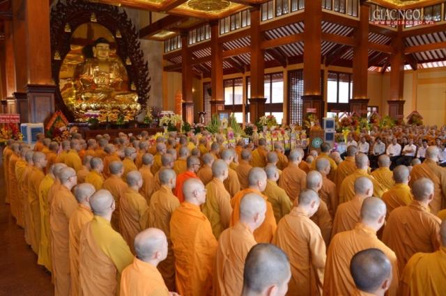 Trang nghiêm tưởng niệm Đại lão HT. Thích Thiện Hào tại Việt Nam Quốc Tự