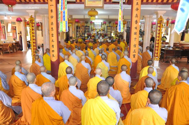Hà Nội: Đại diện các hành giả an cư của 18 hạ trường tạ pháp Đức Pháp Chủ